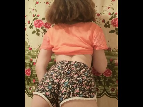 ❤️ Leanbh óg sexy ag baint dá shorts ar cheamara ❤️ Super porn uainn ga.sexonfire.ru ﹏